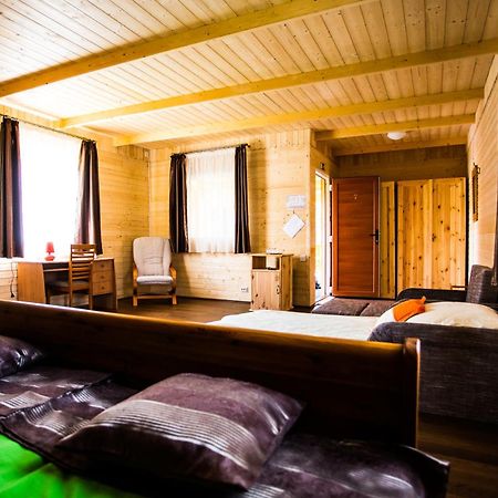 Szatmar Beregi Elmenyliget Lejlighedshotel Fehérgyarmat Eksteriør billede
